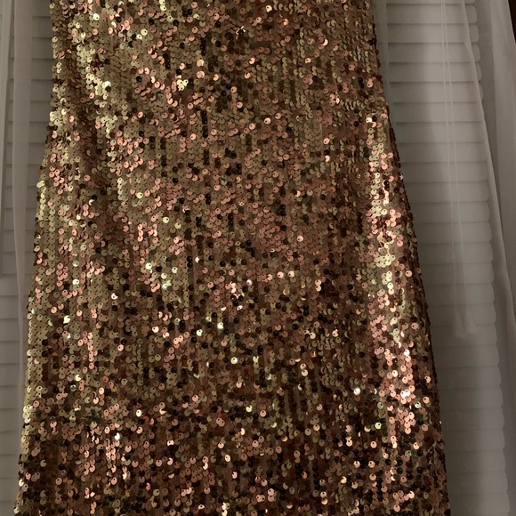 Gold Sequence dress - Picture 3 of 3